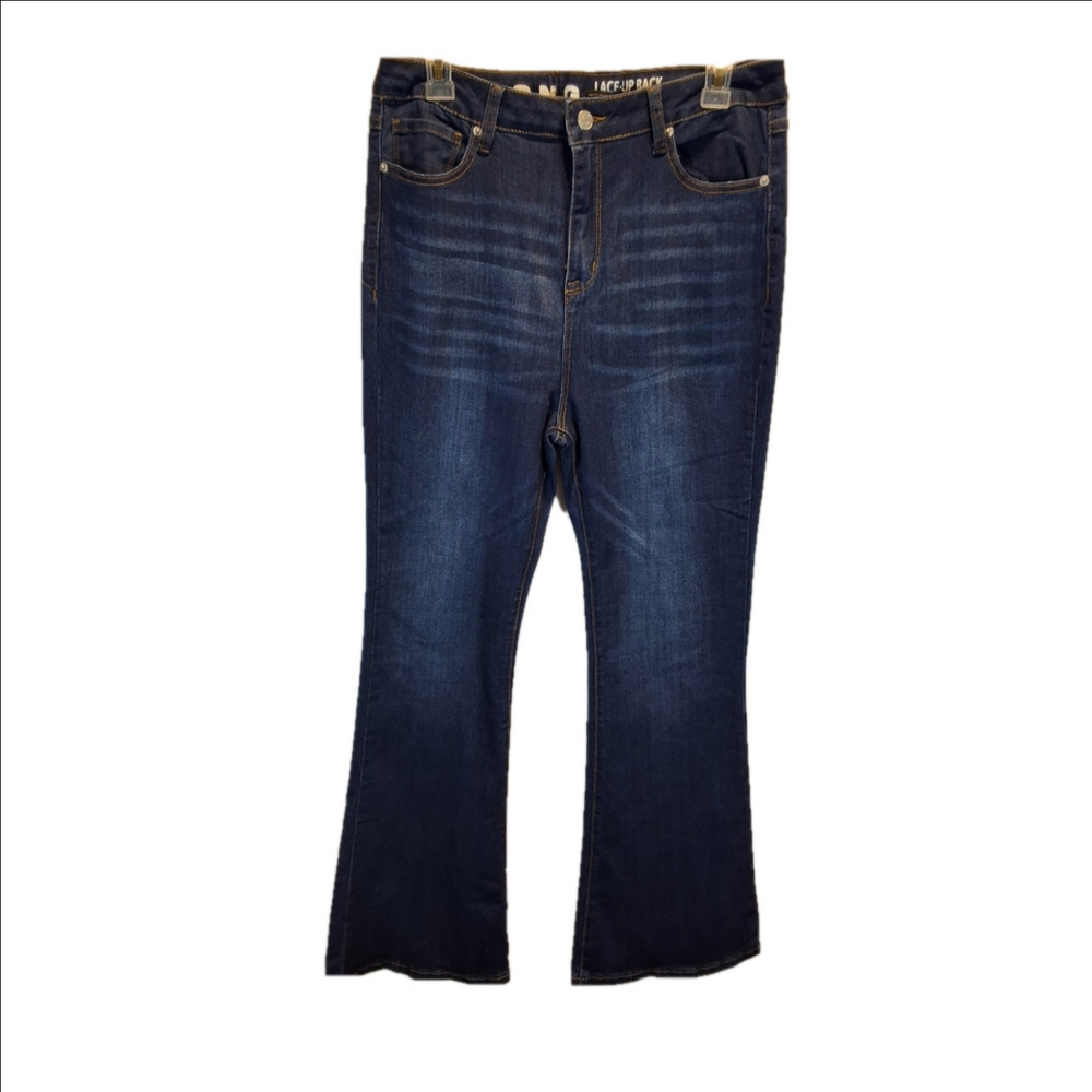 S.O.N.G Laceup Back Flare Jeans - A Versatile Boho Style for the Fashion-Forward